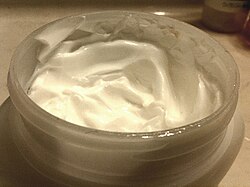 کرم پمپی ب کمپلکس پوست خیلی خشک 200 میل کامان 2 Cold Cream 2