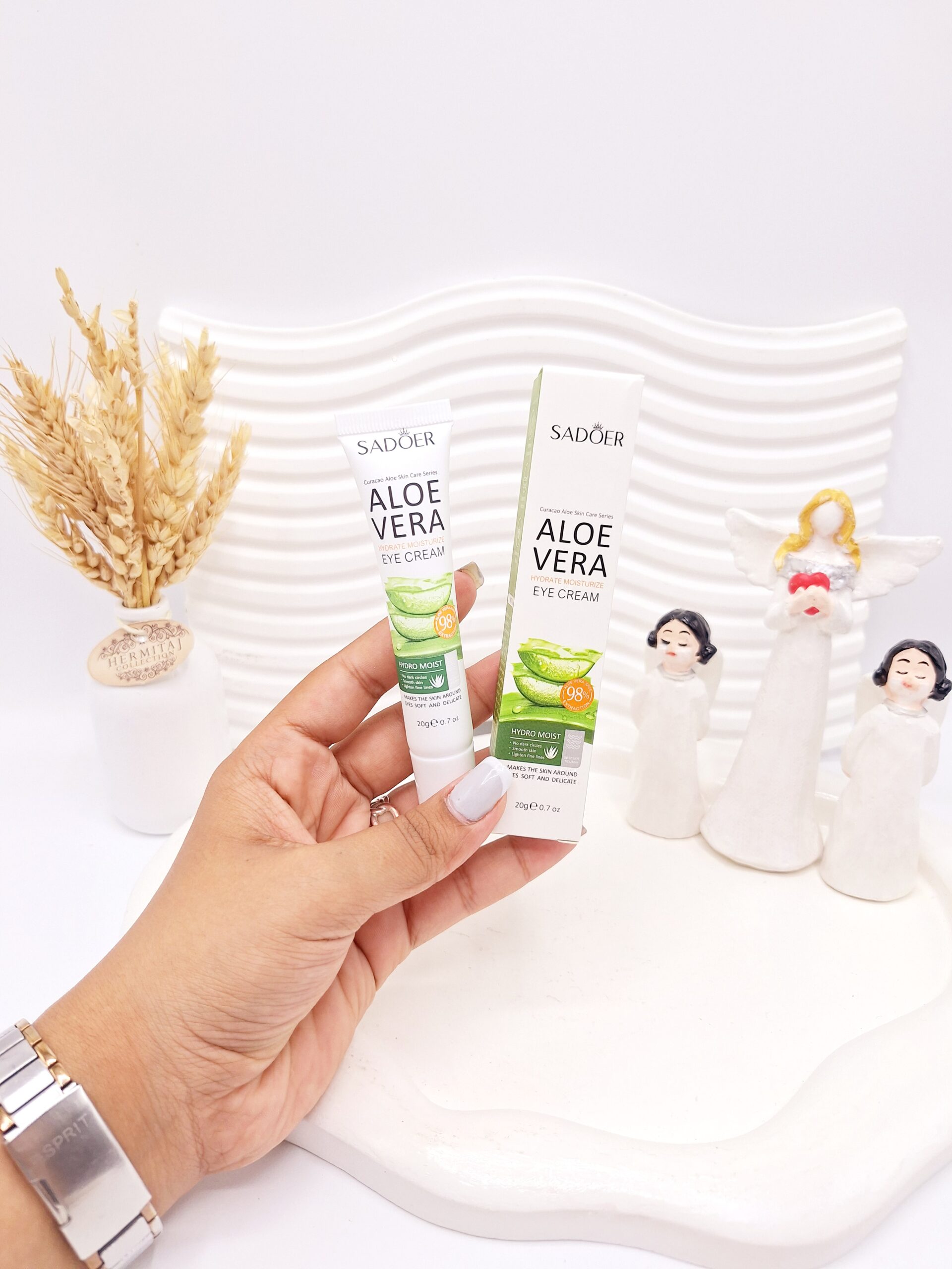 کرم دور چشم آلوئه ورا برند سادور کد 9958 1 کرم دور چشم آلوئه ورا برند سادور کد 9958