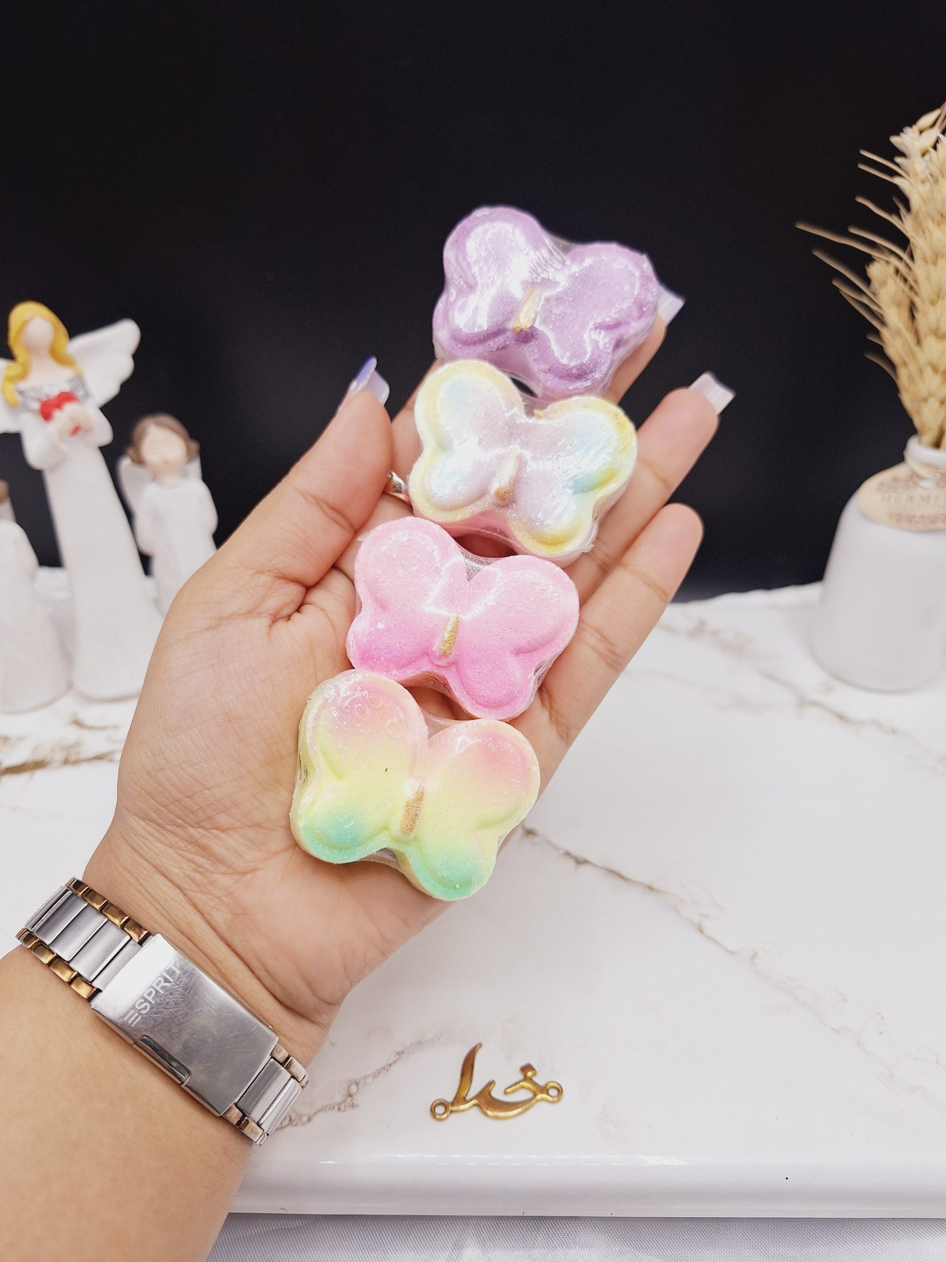 کوکتل پدیکور طرح پروانه 20 گرم همراه با شاین جوشش عالی 1 کوکتل پدیکور طرح پروانه 20 گرم همراه با شاین جوشش عالی