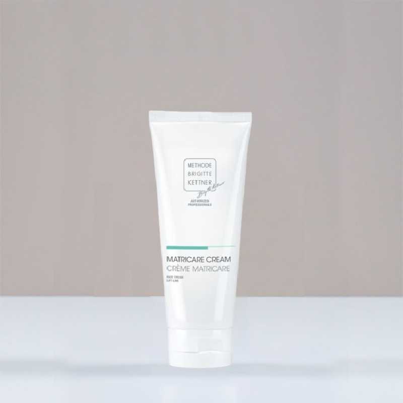 کرم جوانساز ماتریکر 175matricare میلی لیتر ام بی کی 1 کرم جوانساز ماتریکر 175matricare میلی لیتر ام بی کی