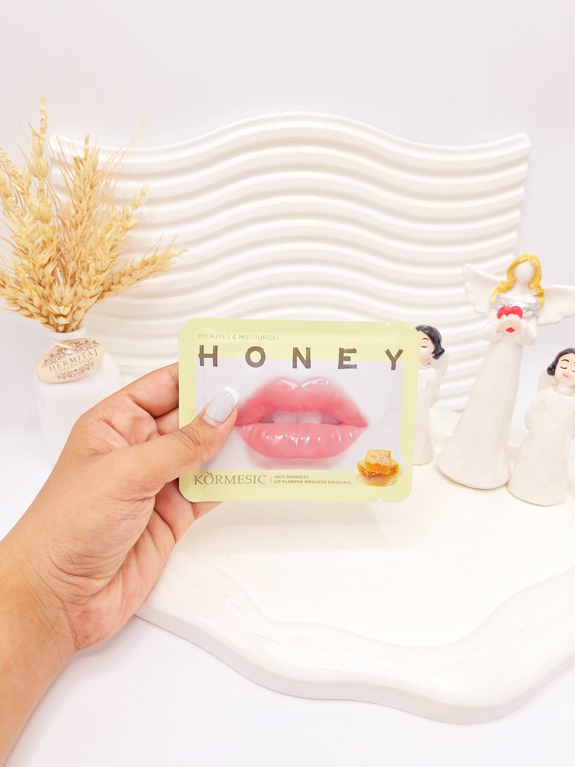 ماسک لب ورقه ای عسل KORMESIC کد 0856 1 ماسک لب ورقه ای عسل KORMESIC کد 0856