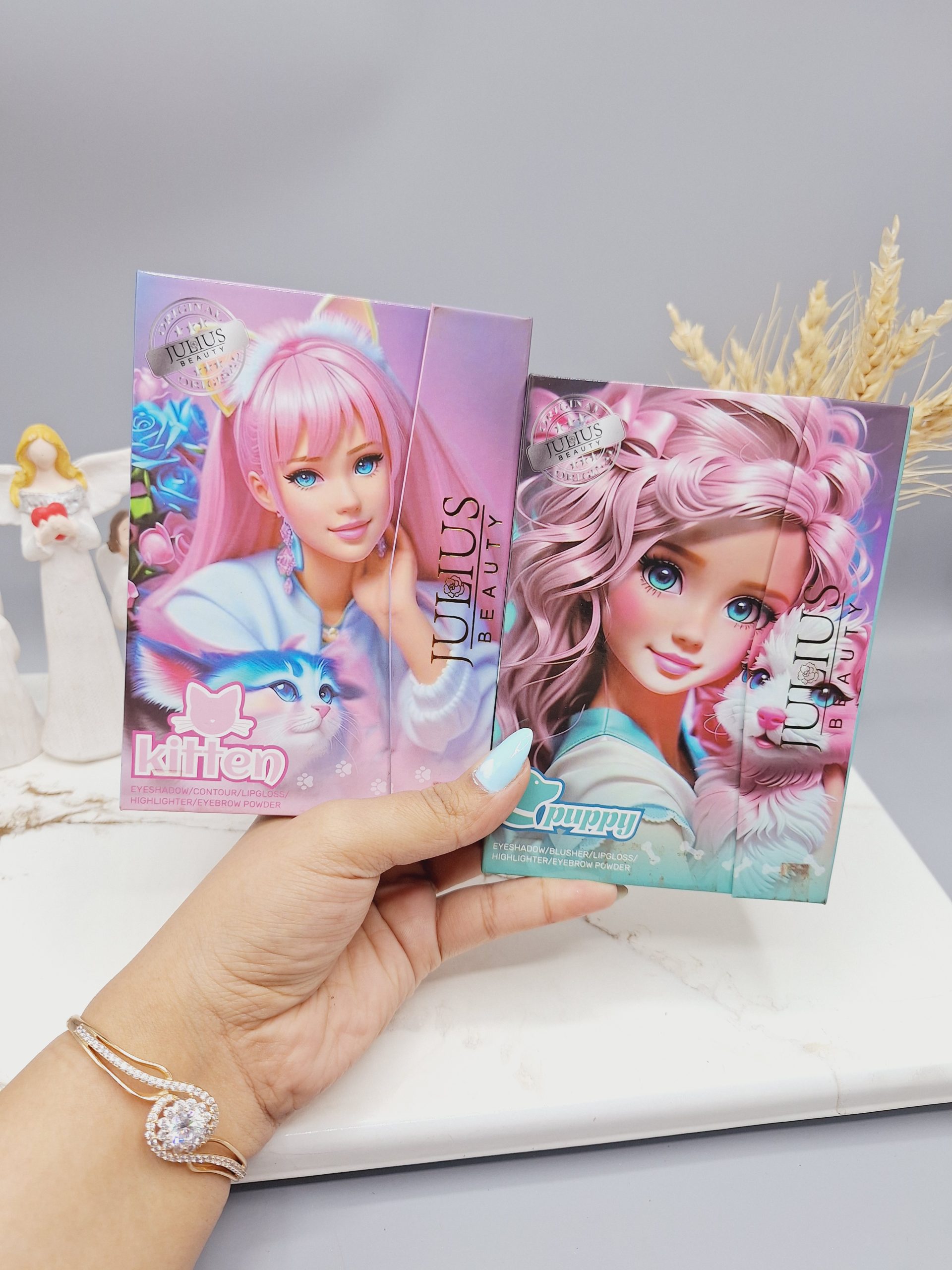 سایه کیفی ژولیوس بیوتی طرح دختر مو صورتی کد jl2025 1 سایه کیفی ژولیوس بیوتی طرح دختر مو صورتی کد jl2025