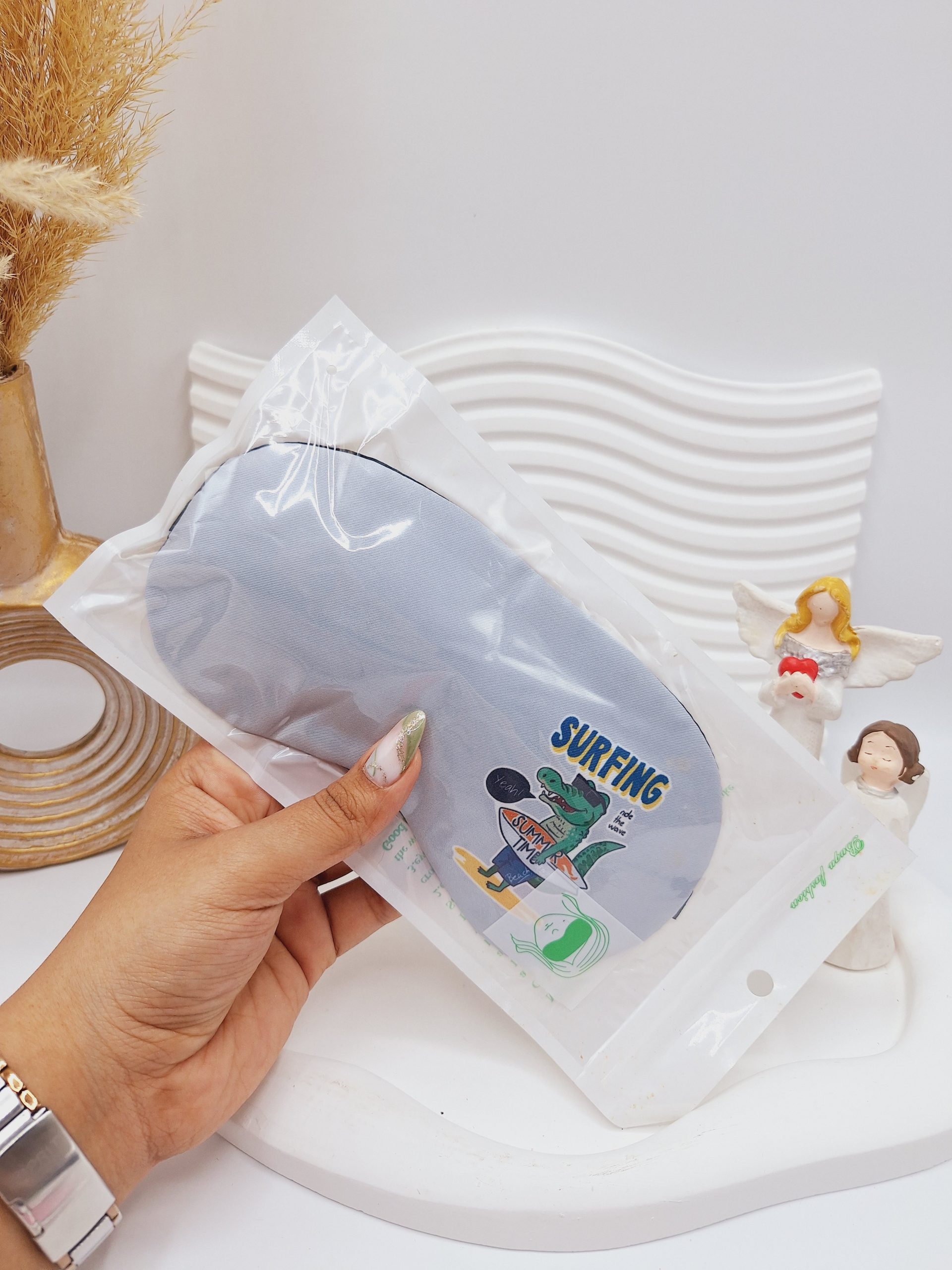 چشم بند کمپرس دار طرح دایناسور 1 چشم بند کمپرس دار طرح دایناسور