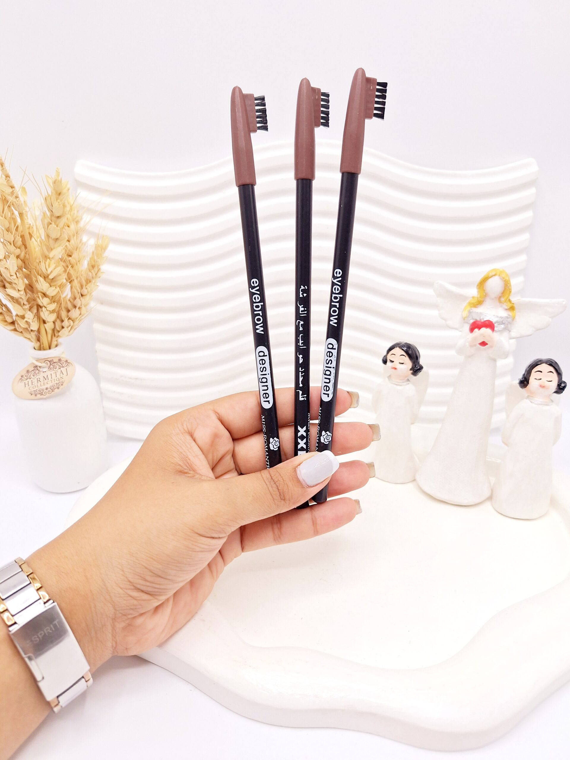 مداد ابرو شانه دار برند لیدی پیور 1 مداد ابرو شانه دار برند لیدی پیور