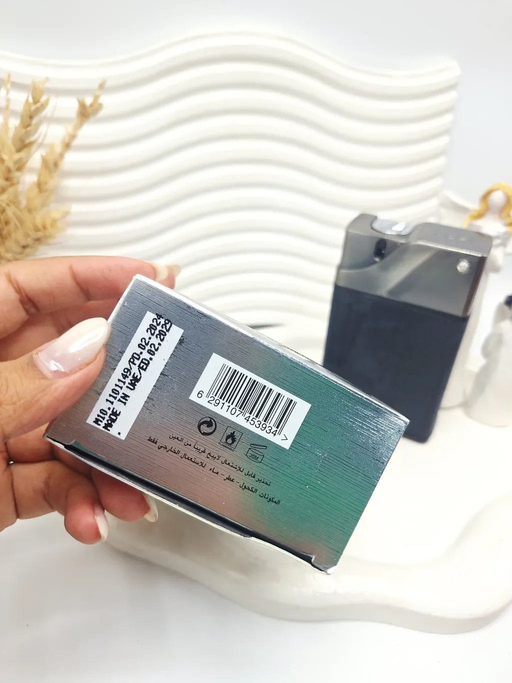 ادکلن مردانه LEADER حجم 100 میل شرکتی کد 3934 (کارتن نقره ای) 1 ادکلن مردانه LEADER حجم 100 میل شرکتی کد 3934 (کارتن نقره ای)