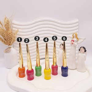 خط چشم رنگی پوکه استوانه ای Gulf Girl EG039