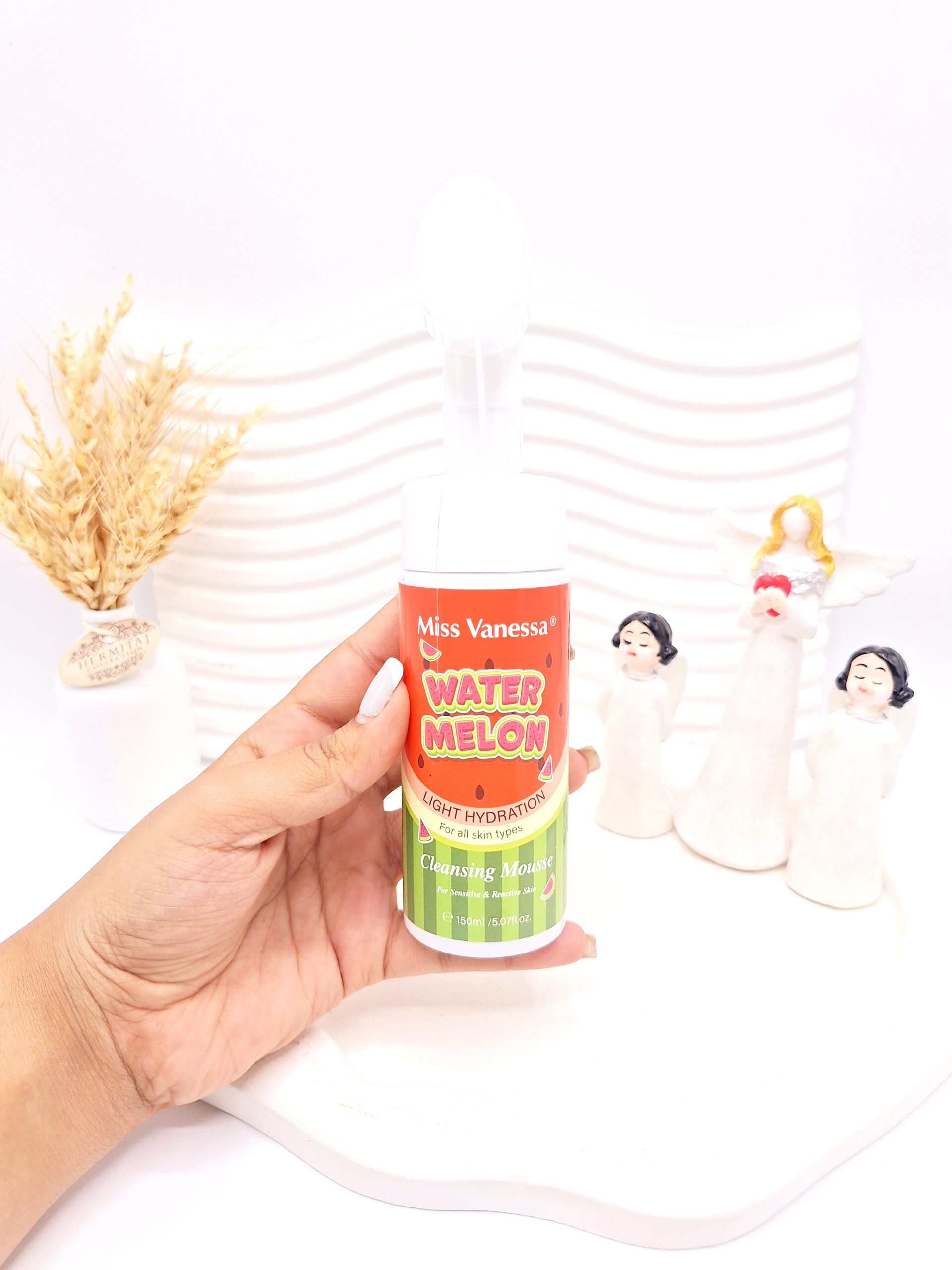 فوم پاک کننده هندوانه میس ونسا کد 0652 1 فوم پاک کننده هندوانه میس ونسا کد 0652