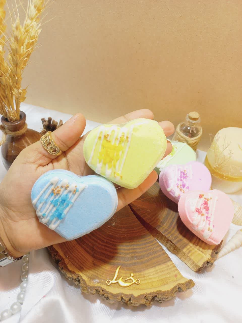 کوکتل و پدیکور قلب خامه ای 60 گرمی با کیفیت با جوشش عالی 1 کوکتل و پدیکور قلب خامه ای 60 گرمی با کیفیت با جوشش عالی