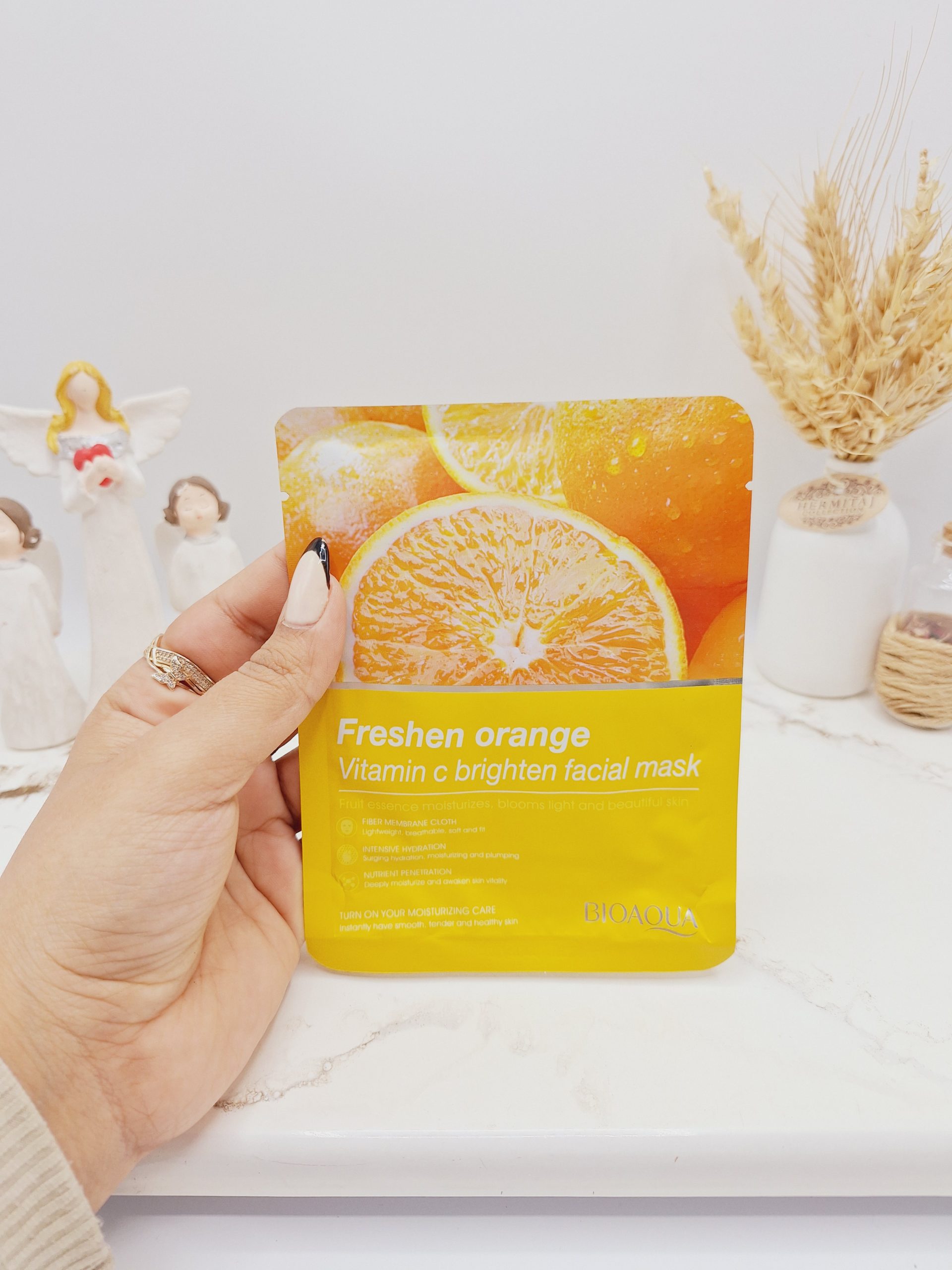 ماسک ورقه ای روشن کننده ویتامین سی برند بیوآکوا کد 2425 1 ماسک ورقه ای روشن کننده ویتامین سی برند بیوآکوا کد 2425