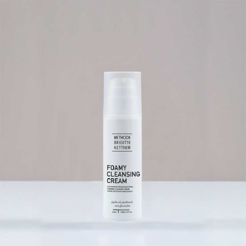 کرم پاک کننده فومی 150 میلی لیتر ام بی کی 1 کرم پاک کننده فومی 150 میلی لیتر ام بی کی