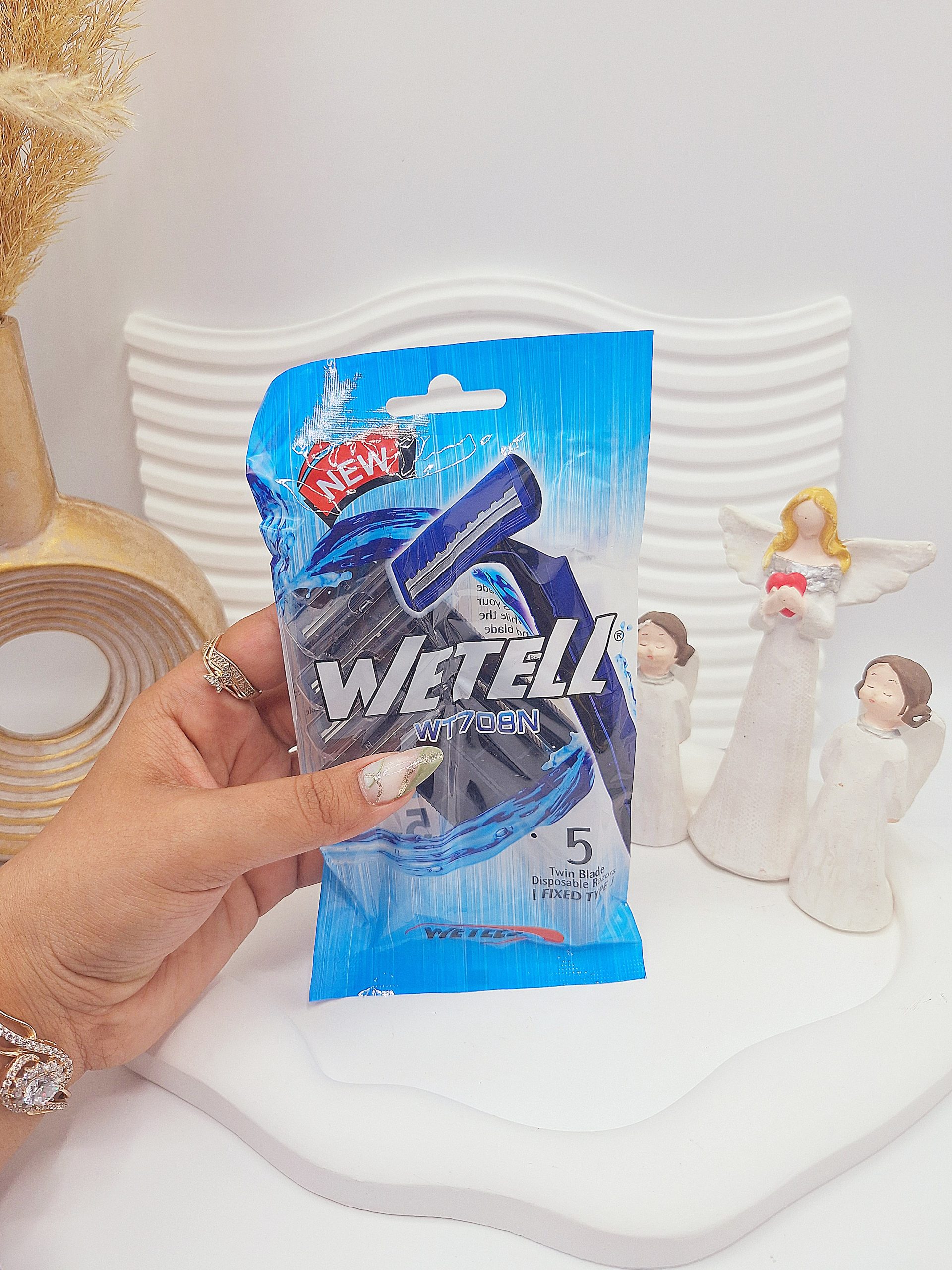 پک ژیلت 5 عددی 3 لبه برند ویتل کد 0526 1 پک ژیلت 5 عددی 3 لبه برند ویتل کد 0526