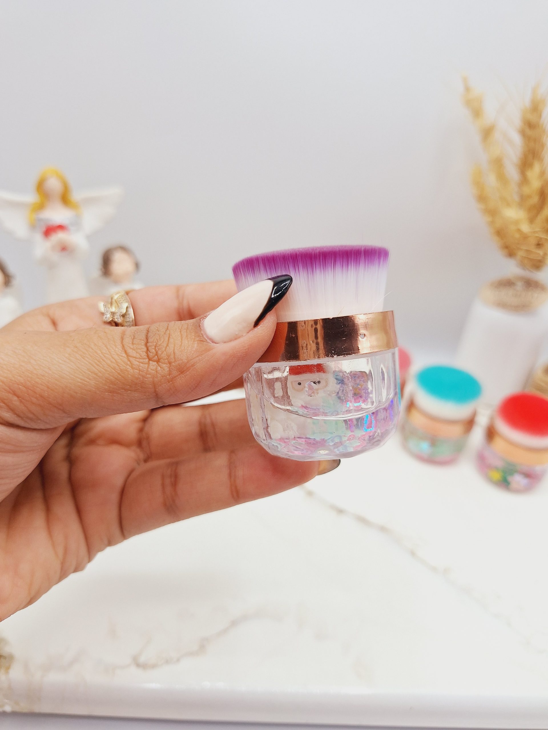 براش رژ گونه آکواریومی باکس دار( مدل گرد) 1 براش رژ گونه آکواریومی باکس دار( مدل گرد)