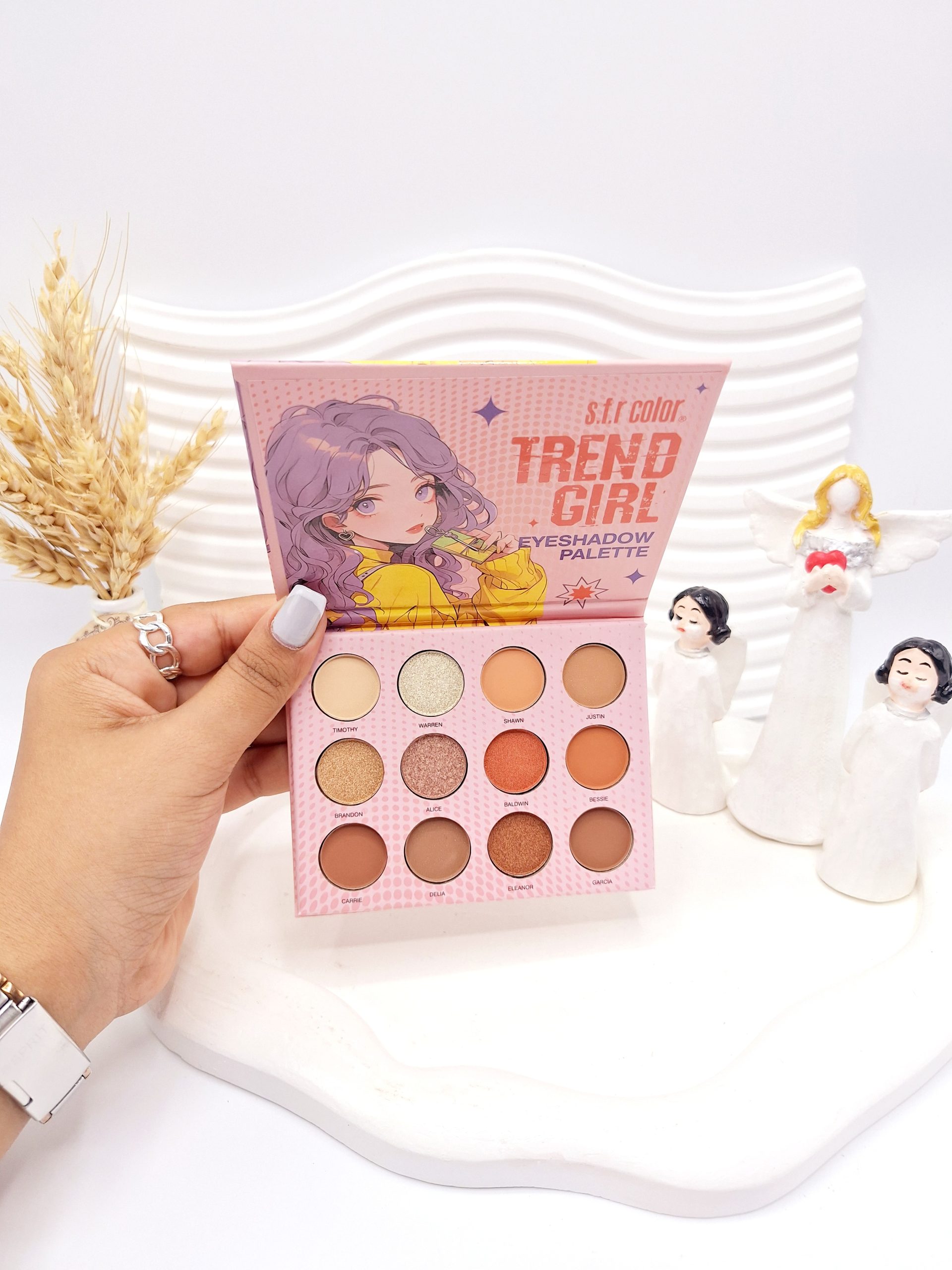 پالت سایه 12 رنگ تابستانه طرح دختر Sfr color کد 7629 1 پالت سایه 12 رنگ تابستانه طرح دختر Sfr color کد 7629