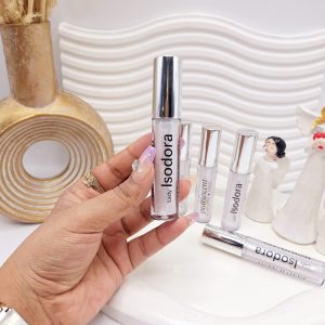 لیپ گلاس شاین دار جذاب برند  Isodora کد A 0275