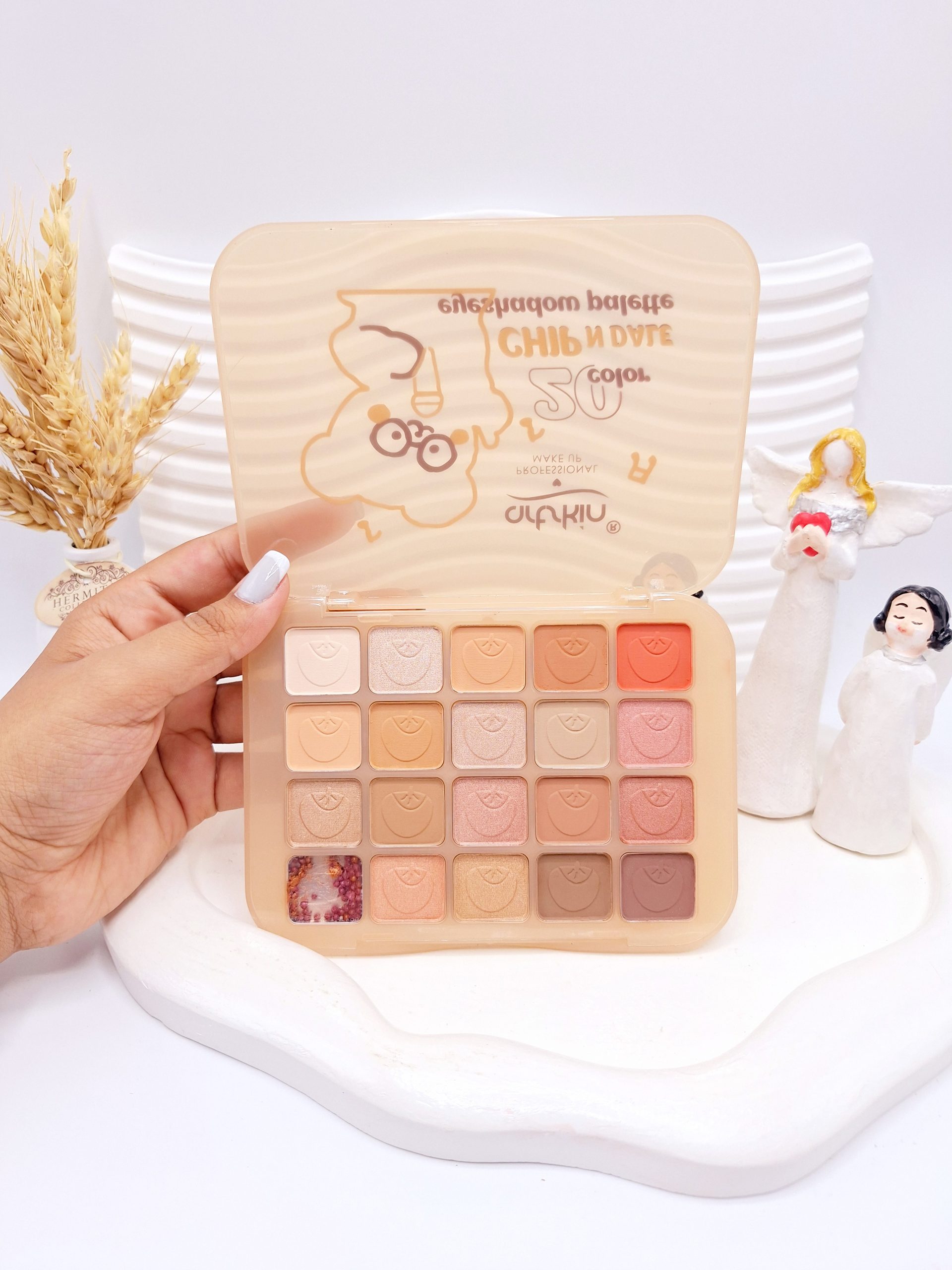 پالت سایه بیست رنگ خرسی آرت اسکین کد 977044 1 پالت سایه بیست رنگ خرسی آرت اسکین کد 977044