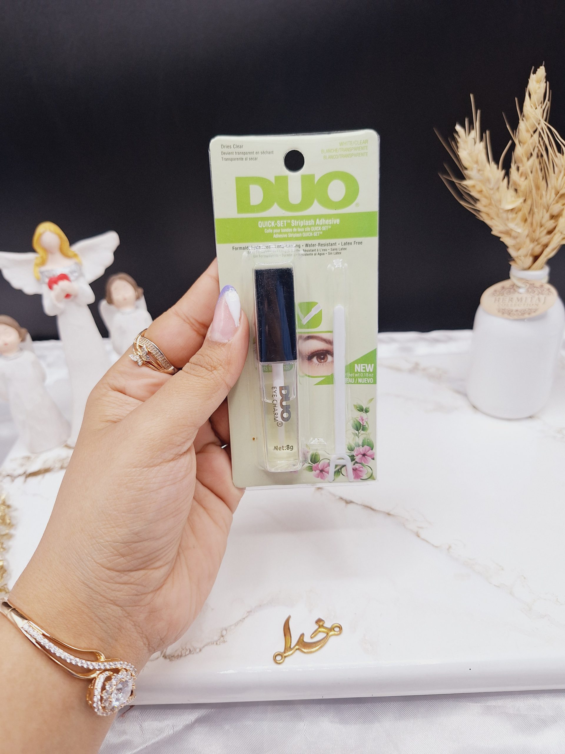 چسب مژه بی رنگ قلمی کارتن سبز برند DUO کد LH-22996 1 چسب مژه بی رنگ قلمی کارتن سبز برند DUO کد LH-22996