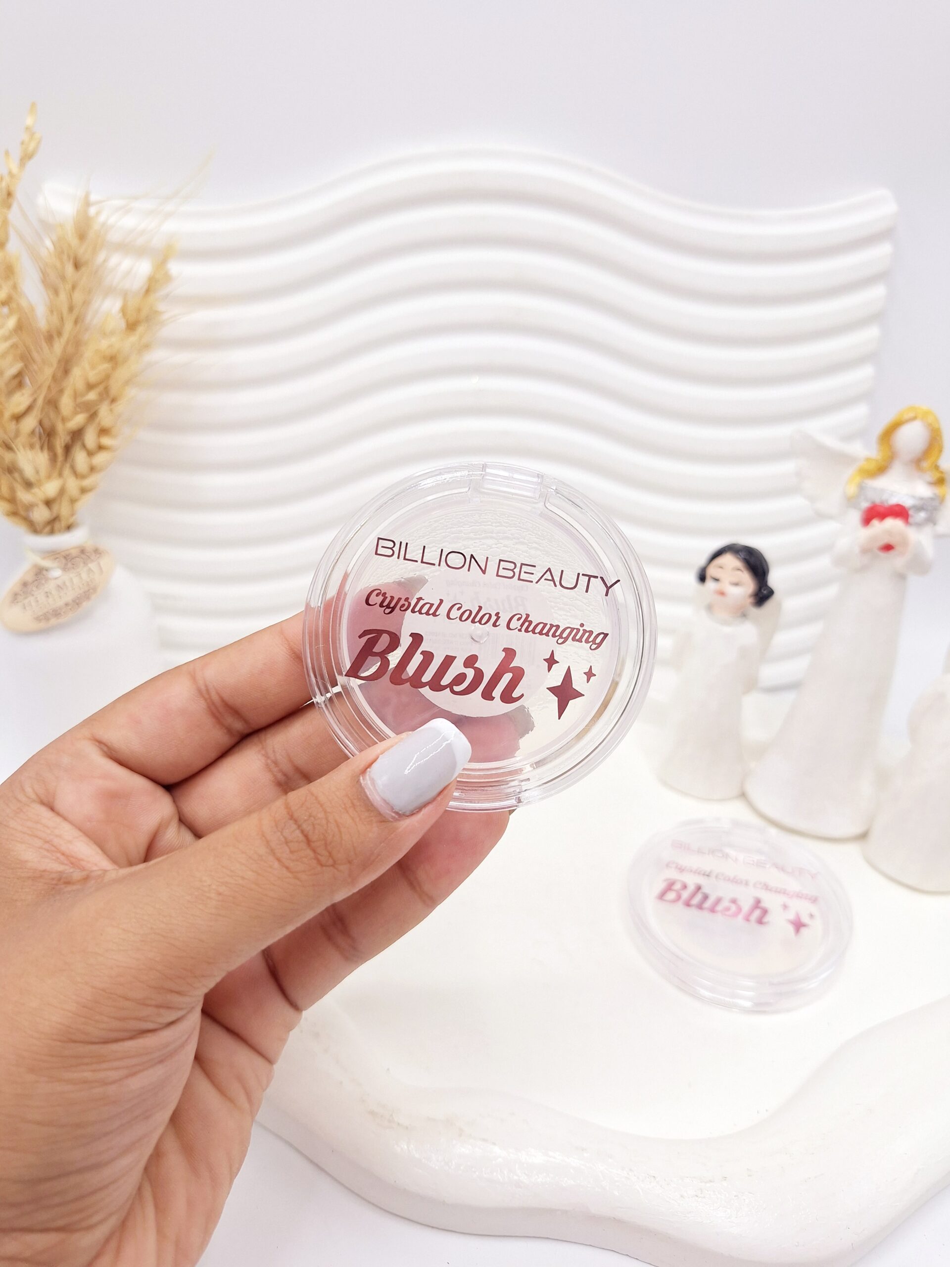 رژ گونه جادویی BILLION BEAUTY بدنه سفید کد 10063 1 رژ گونه جادویی BILLION BEAUTY بدنه سفید کد 10063