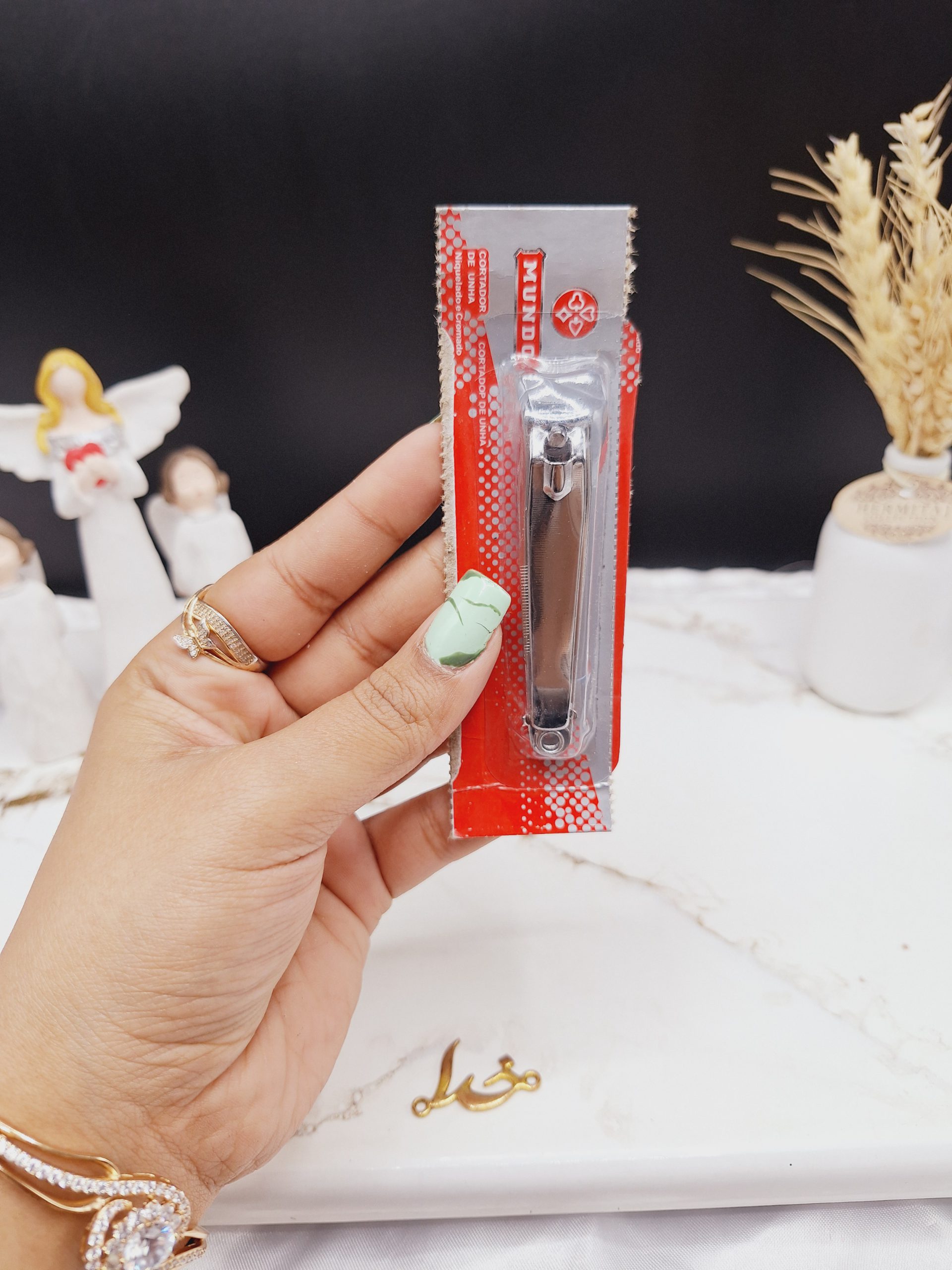 ناخن گیر با کیفیت ساده استیل همراه با سوهان برند MUNDO 1 ناخن گیر با کیفیت ساده استیل همراه با سوهان برند MUNDO