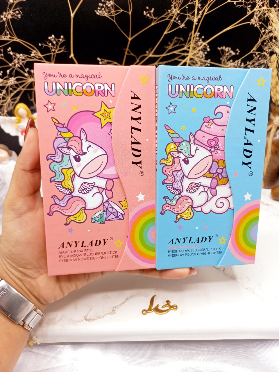 پالت سایه کیفی طرح اسب شاخدار برند آنالیدی ANYLADY کد 8636Q 1 پالت سایه کیفی طرح اسب شاخدار برند آنالیدی ANYLADY کد 8636Q