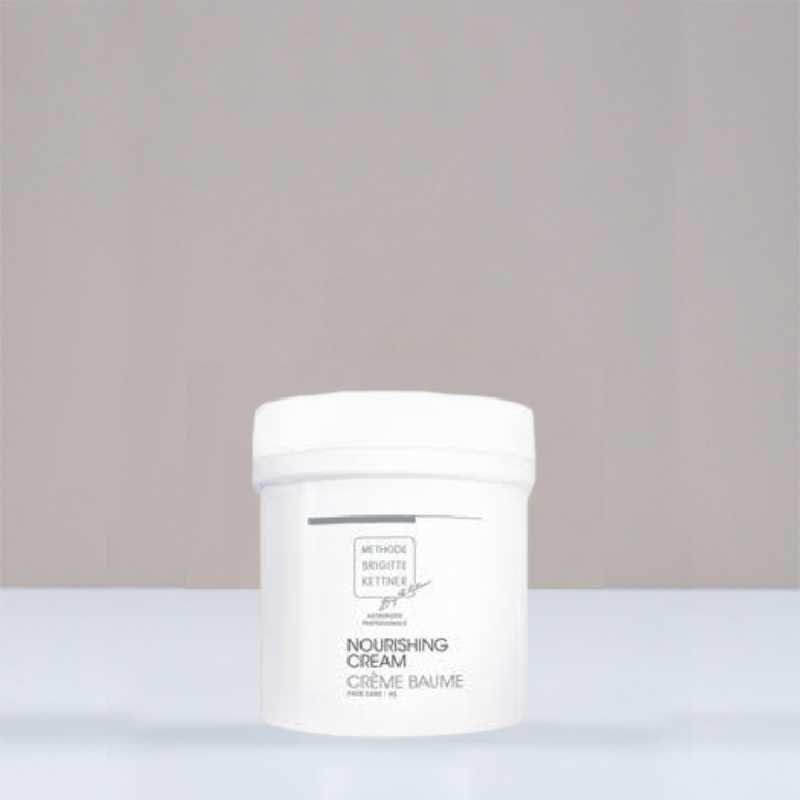 کرم مغذی و احیاکننده صورت 130 میلی لیتر ام بی کی 1 کرم مغذی و احیاکننده صورت 130 میلی لیتر ام بی کی